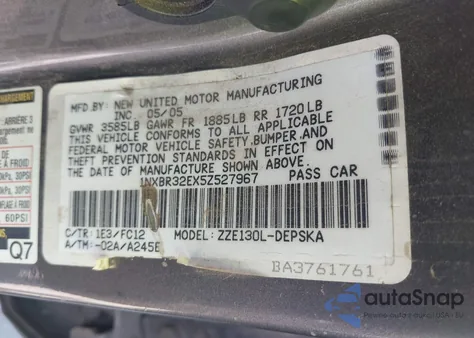 2005 Toyota Corolla S z USA, uszkodzony, nr VIN 1NXBR32EX5Z527967